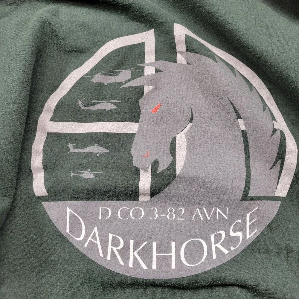 Gildan Heavy dark green Dark Horse hoodie size XL